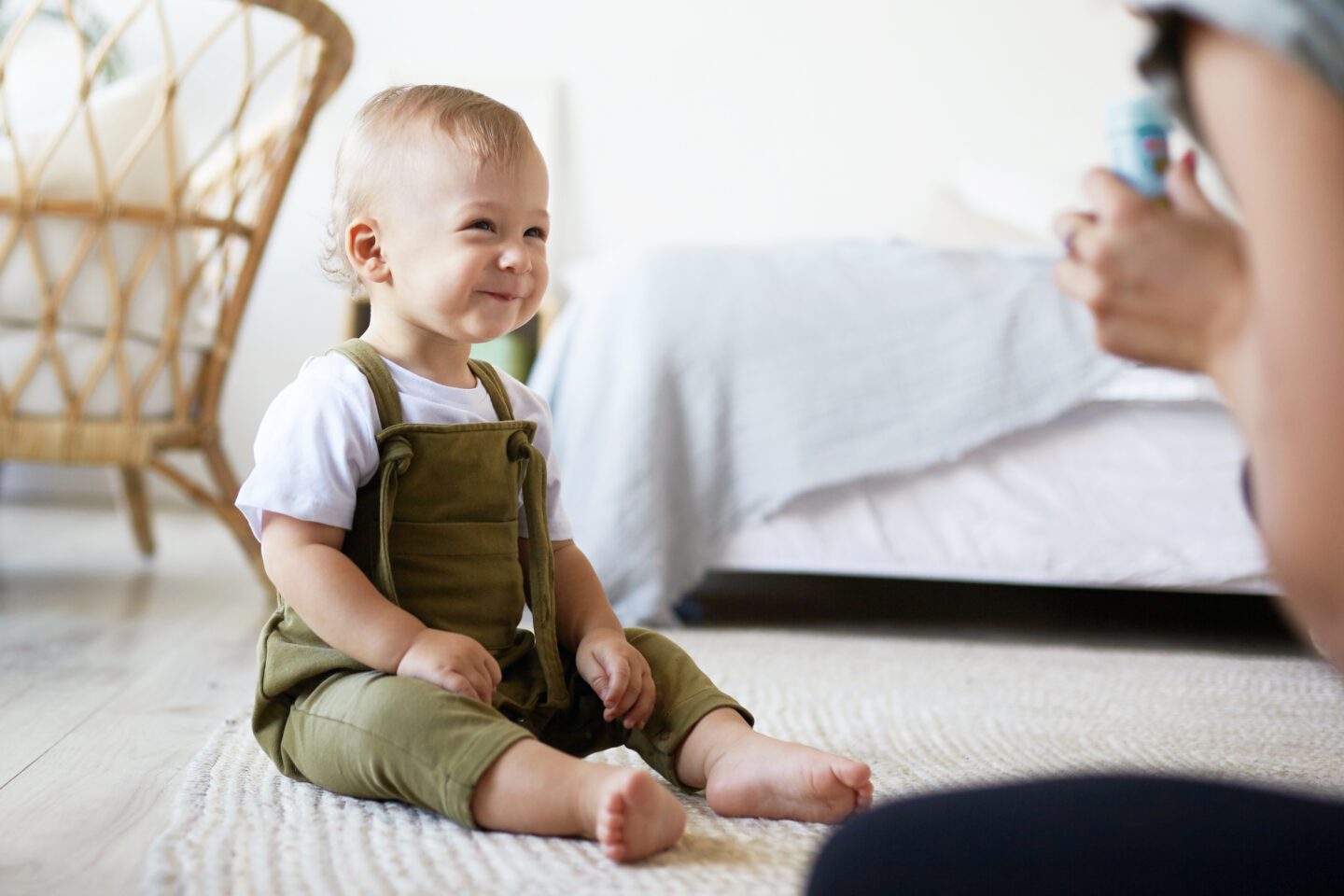 Signer avec bébé : utile à tous les jeunes enfants