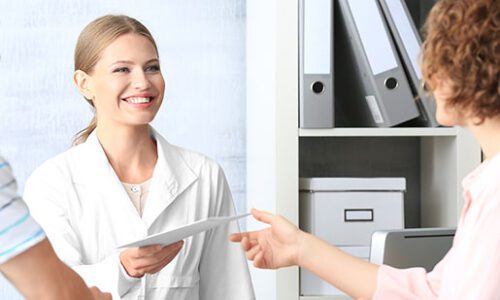 Assistant à la gestion des organisations médicales